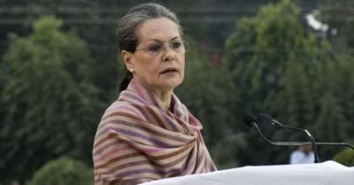 कांग्रेस नेता ने सोनिया गांधी से की शिवसेना के साथ मिल सरकार बनाने की अपील