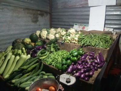 राजगढ़  में दुकानदारों द्वारा फल व सब्जियों के वसूले जा रहे मनमाने दाम