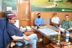 हिमाचल में एक जून से चलेगी निजी बसे, आज परिवहन मंत्री से हुई बैठक में बनी सहमति