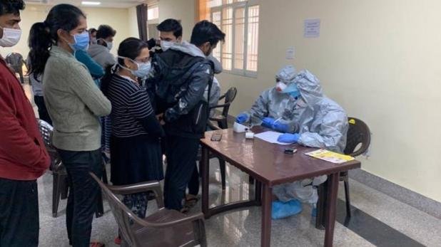 हिमाचल में कोरोना वायरस के दो संदिग्ध टांडा में एडमिट, एक संदिग्ध मरीज का IGMC में चल रहा इलाज