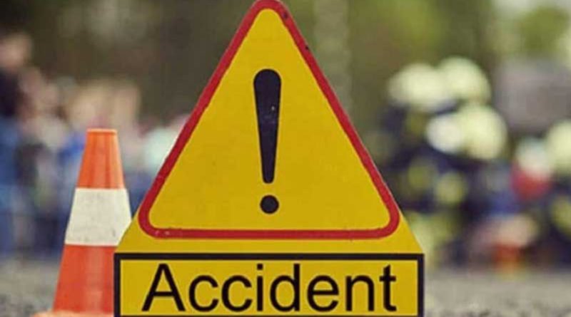 कुमारसेन के पास कर नाले में गिरी, हादसे में चालक की मौत