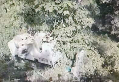 पंजाब से श्रद्धालुओं को लेकर लाैट रही निजी बस खाई में गिरी, 26 घायल, नम्होल में हुआ हादसा