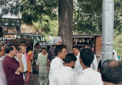 वार्ड 3,7,12 का कमिश्नर ने किया दौरा